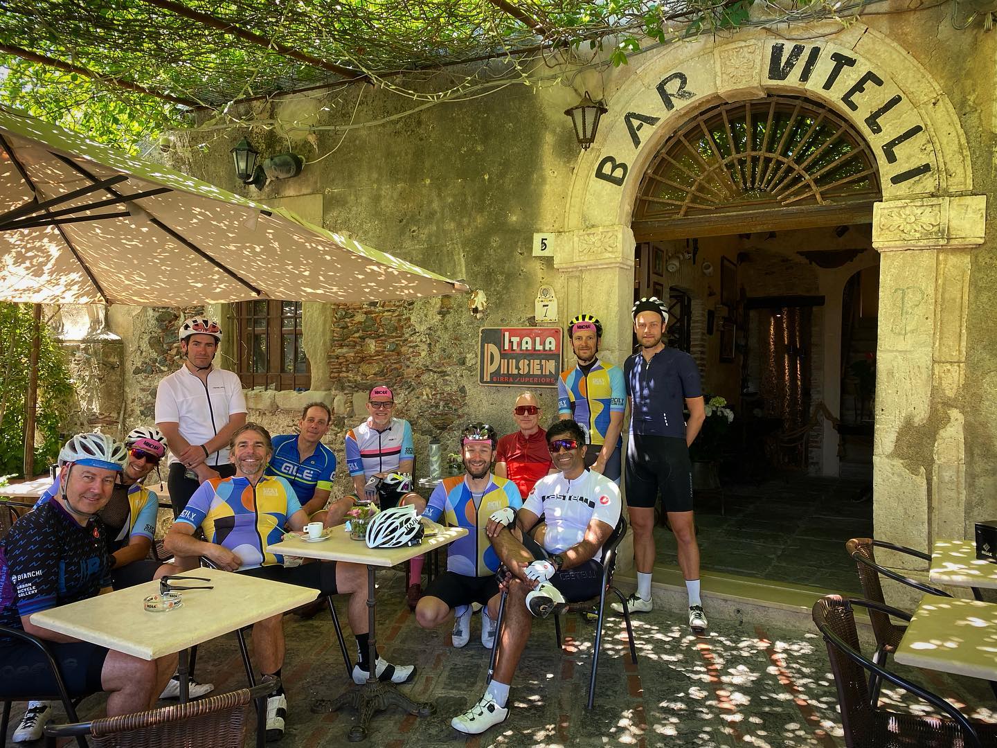 Giro 2022 Camp from 8 to 14 of May was one of the best week we ever had! A lot of friends, climbs and laughs! 🤣

#sicilycycling #cyclinginsicily #scc #cyclingphotos #cycling #cyclingtravel #sicilycyclingclub #peloton #backroads #ingamba #duvine #pelotonmagazine #cyclingtours #sicilianlesson